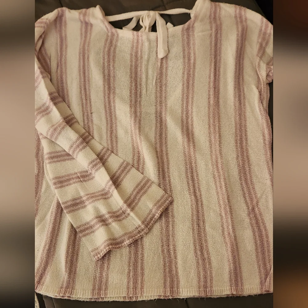 EXPRESS SWEATER - Picture 1 of 3